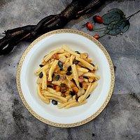 Novemberessen: nudeln alla carbonara mit kürbis und birne