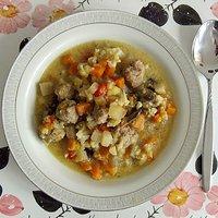 Gestern bei Mama: Gemüsesuppe