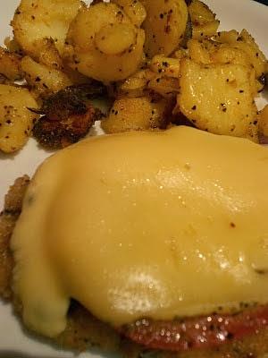 Überbackenes Sojaschnitzel mit Bratkartoffeln