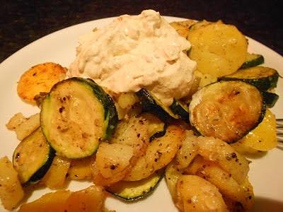 Kartoffel zucchini pfanne mit toscana dip