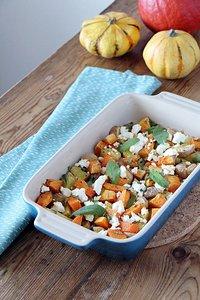 Ofenkürbis mit feta und salbei