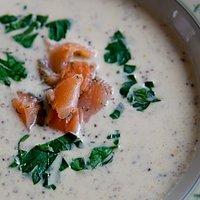 Champagner-Senfsuppe mit Graved Lachs