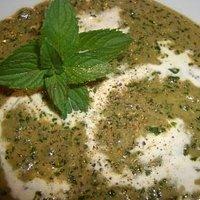 Erbsensuppe mit Minze