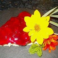 Frischkäse Torte mit Roter ~ Beeren ~ Grütze