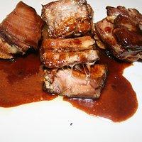 Schweinebauch gedämpft