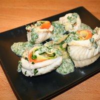 Seezungenröllchen mit Kerbelschaum