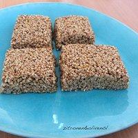 Pasteli – sesam-honig-riegel mit orangenaroma