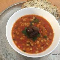 Fasolada, die typisch griechische Bohnensuppe
