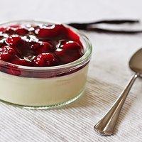 Panna Cotta mit Kirschgrüze