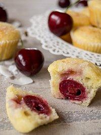 Ab zu rias gartenparty mit kirsch-kokos-muffins