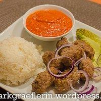 Ideen für die fasnachtsparty: schnelles paprika-pesto zu cevapcici