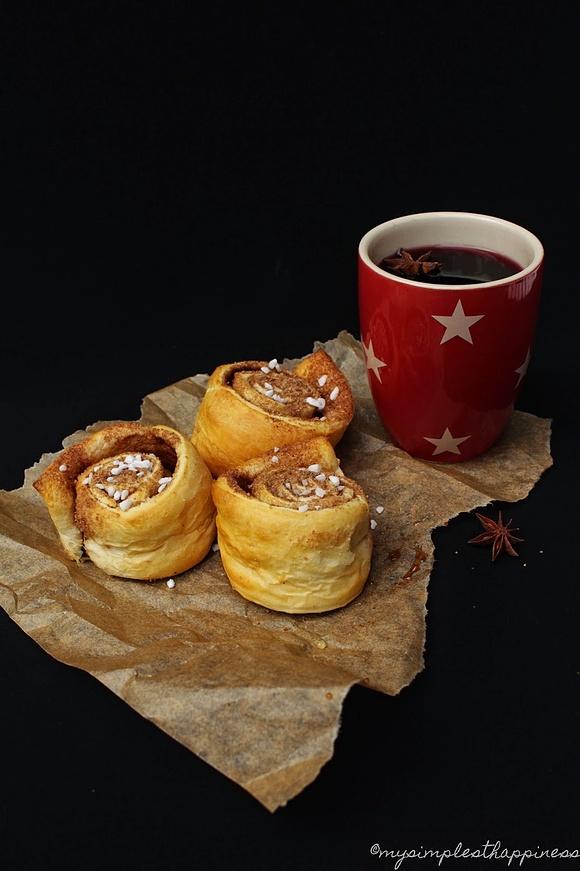 Original schwedischer Glögg und Kanelbullar