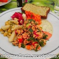 Euer lieblingsrezept zur grillsaison: orientalischer couscous salat – glutenfrei, mit hirse
