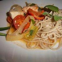 Mal was leichtes zwischen lebkuchen und gans: kokoscreme fischragout mit japanischen soba nudeln