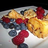 Mandel Camembert mit Sommerbeeren