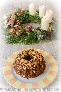13. dezember – 3. advent: kleiner gugelhupf mit walnusskrokant und nutellaglasur.