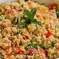 Für den grillabend: orientalischer couscous-salat mit minze