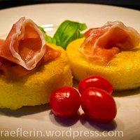 Polenta und Prosciutto di Parma