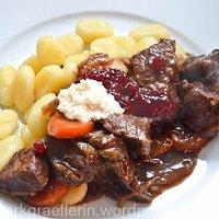 Hirsch-Gulasch mit Guinness