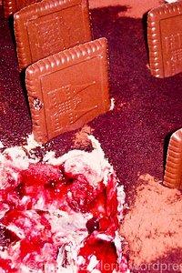 Ideen für’s halloween buffet nr. 5: gruseliges grabstein tiramisu.