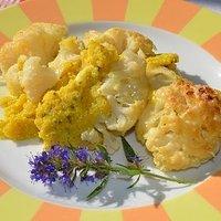 Blumenkohl mit Kartoffel-Kräuter-Creme aus dem Ofen