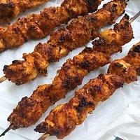 Hähnchen-Tomatenpesto-Spieße aus dem Backofen
