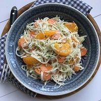 Kohlrabisalat mit möhren & mandarinen