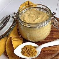Fruchtige kalte Currysauce