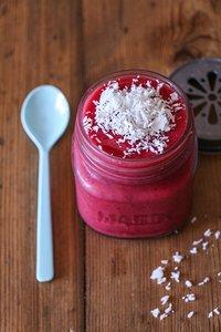 Himbeer-kokos-eis