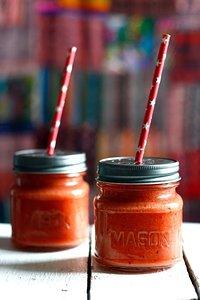 Erdbeer-mango-smoothie