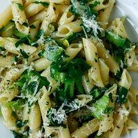 Penne mit pistazien und minze