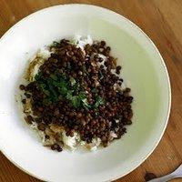 Warmer linsensalat