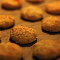 Mini parmesan scones