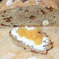 18. dezember: früchtebrot mit quittenkompott.