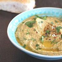 Ein hauch von orient: hummus zum dippen, stippen, tunken