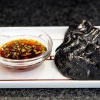 Schwarze Crevetten Dumplings