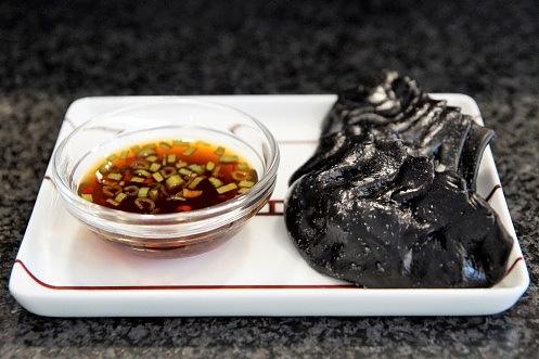 Schwarze Crevetten Dumplings