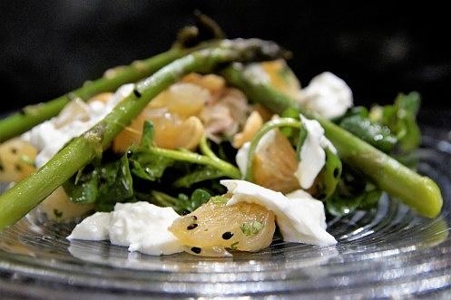 Pomelo Salat mit Burrata