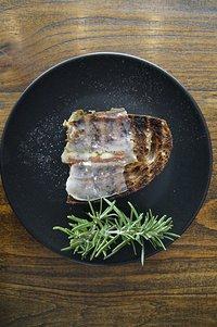 Lardo auf Toast
