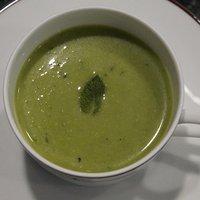 Kalte Erbsen Suppe