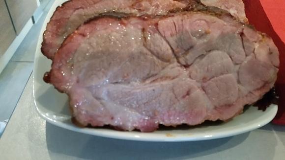 Schweinenacken low & slow im smoker