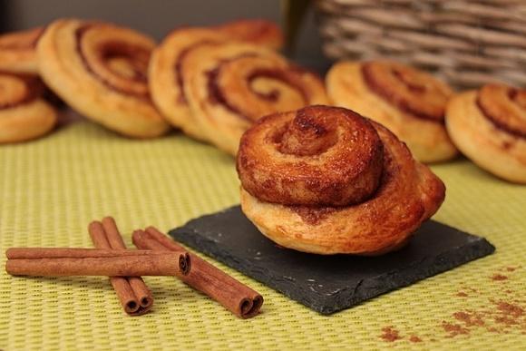 Kanelbullar Zimtschnecken aus Schweden