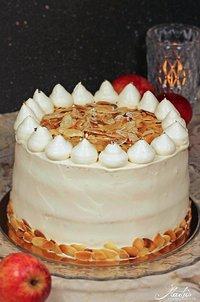 Bratapfel-baileys torte – gastbeitrag für lixies saisonkalender