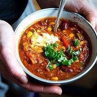 Chili con carne: perfekter party-eintopf