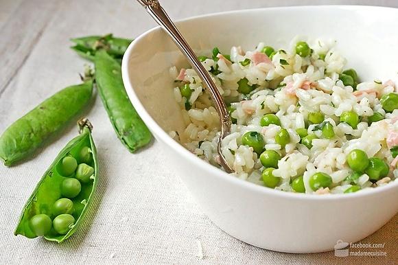 Risibisi risotto mit erbsen und speck
