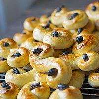 Zum schwedischen luciafest: lussekatter / lussebullar