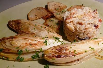 Taschenkrebstatar mit gebratenem Chicoree