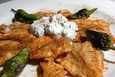 Meerbarben an Kräutersauce
