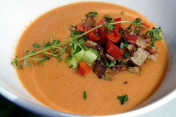 Gazpacho Andaluz mit Wassermelone