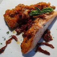 Lachs an zweierlei Tomaten